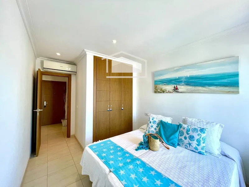 Exclusive duplex with private terraces and solarium in Colònia de Sant Jordi — photo 4