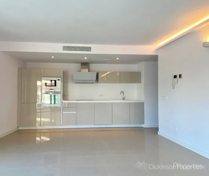 Apartment for sale in Puerto de Alcúdia, Alcúdia, Mallorca, Baleares, Spain — photo 8
