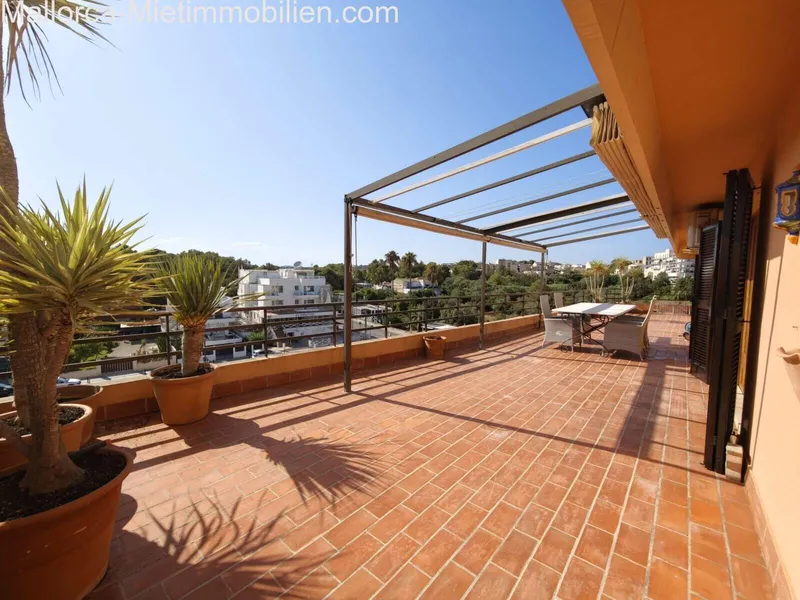Renovated 126m² apartment with 4 rooms and sea view for rent — photo 3