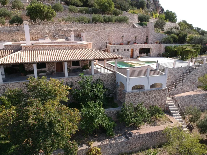 Exclusive rustic estate (Palma) with plot of more than 32,000 m², jacuzzi, endless views of the entire island, excellent qualities — photo 2