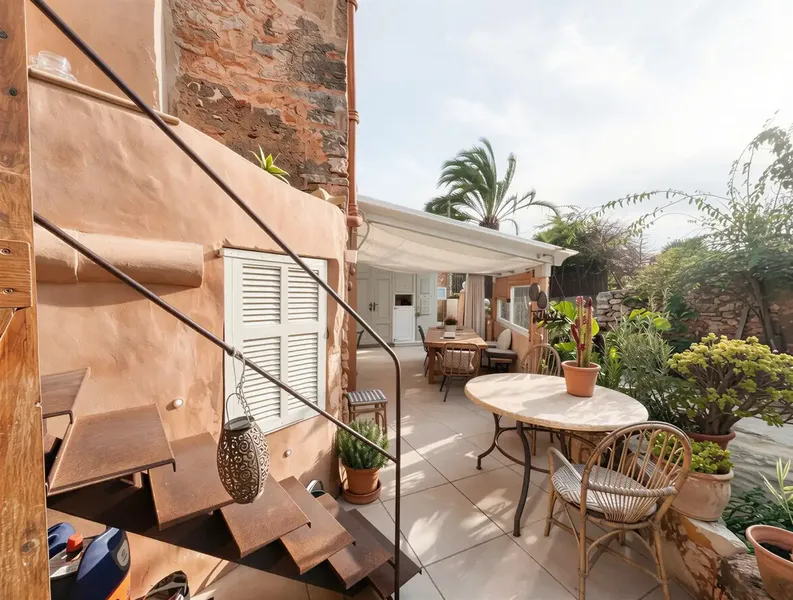 Elegant townhouse with character in Es Llombards — photo 6