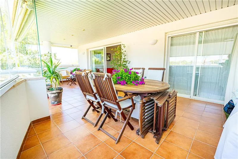Apartment with a terrace of approx. 32 m² offering views of the forest, in a residential complex with swimming pools — photo 1
