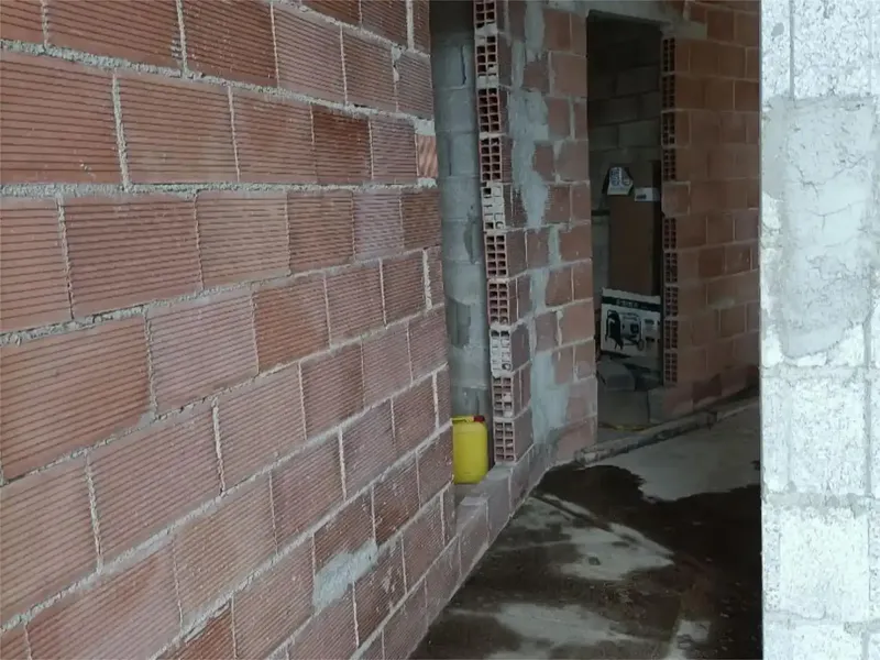 Casa de dos plantas en construcción del año 2023, con proyecto y licencia de obra — photo 7