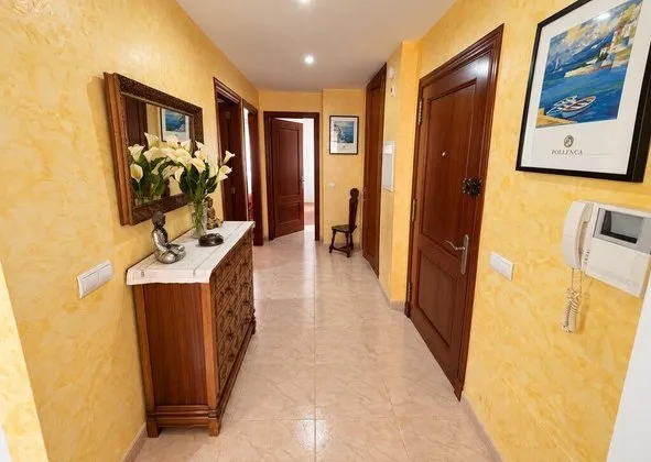 Flat / apartment in Port de Pollença, Pollença — photo 2