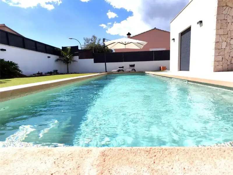 En venta espectacular casa unifamiliar de reciente construcción (2021), situada en Ses Vinyes de Son Verí, una zona tranquila de Marratxí, a — photo 2