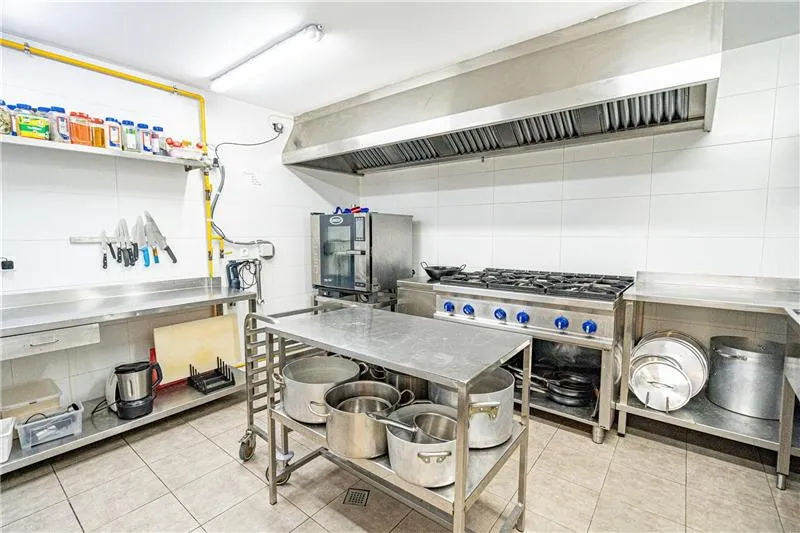 Fully operational food and catering business for sale — photo 4