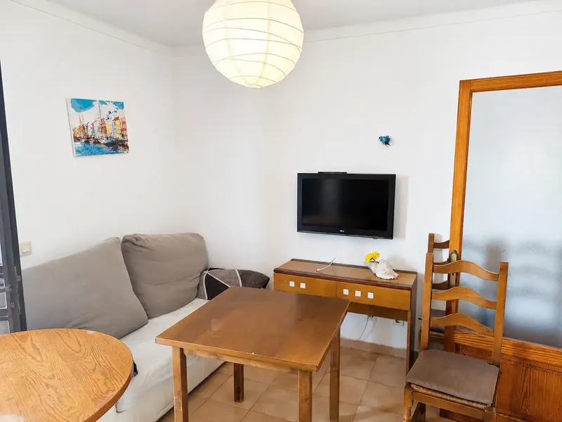 Cozy apartment very close to the beach, in the quiet coastal area of s’Illot, Manacor. The property is on a third — photo 1