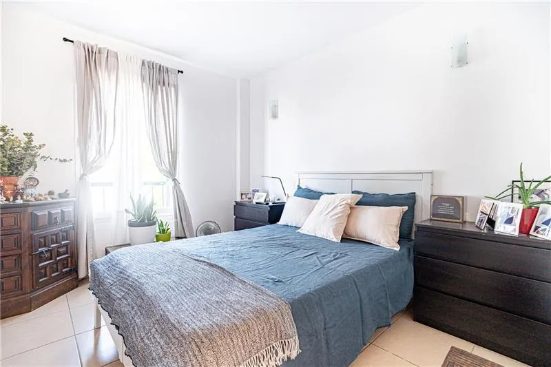 Approx. 141-square-meter apartment with a sun terrace — photo 5