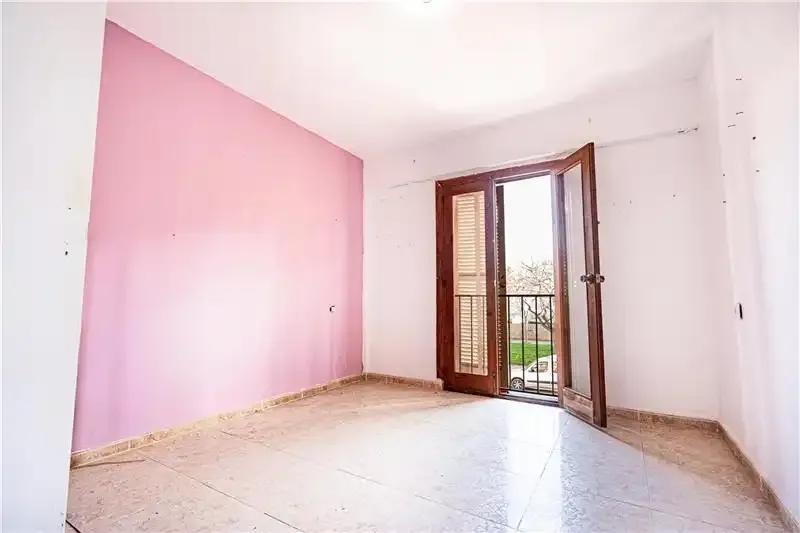 Apartment in Nou Llevant area. Approximately 90m² plus balcony. — photo 5