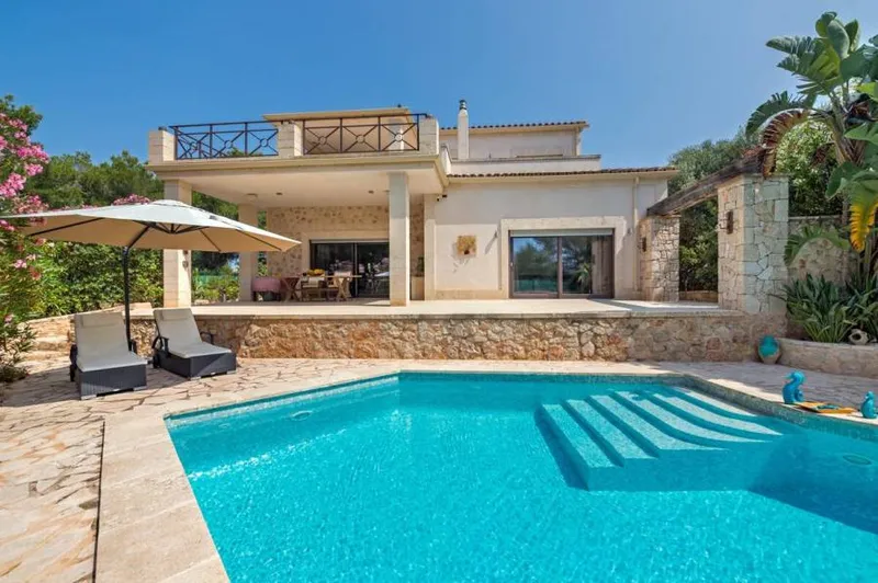 Modern Villa in Sa Vinyola near Sa Ràpita – Style, Privacy and Open Views — photo 2
