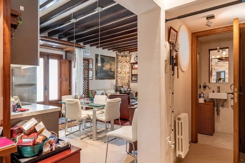 Investment Opportunity – Tenanted Property For Sale: Cosy Ground Floor Apartment in the Heart of Santa Catalina — photo 8