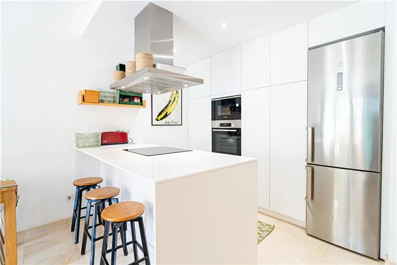 Apartment with terrace in a residential complex with swimming pool and open views — photo 8