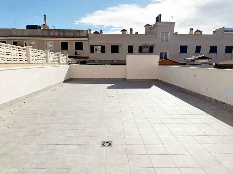 I. Vivienda de 2 habitaciones, con armarios empotrados, cocina office totalmente amueblada con electrodomésticos, 2 baños completos con mamp — photo 12
