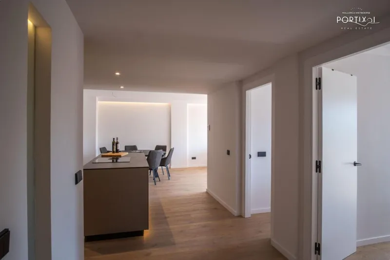 Reformed apartment with fantastic sea views — photo 9