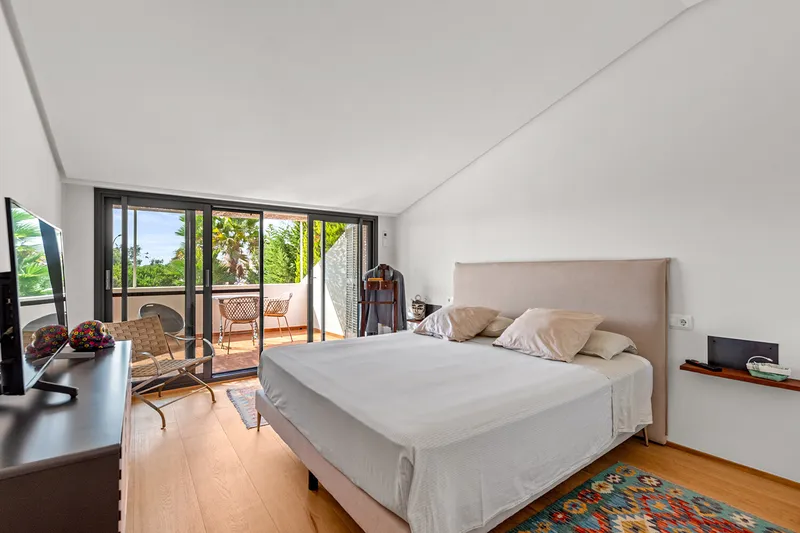 Stylish chalet in Portocolom with harbour views and a privileged location close to the sea — photo 11
