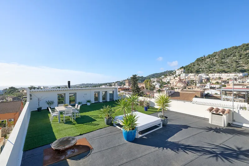 Exceptional freestanding loft-style property in Genova - Marcel Remus Real Estate — photo 3