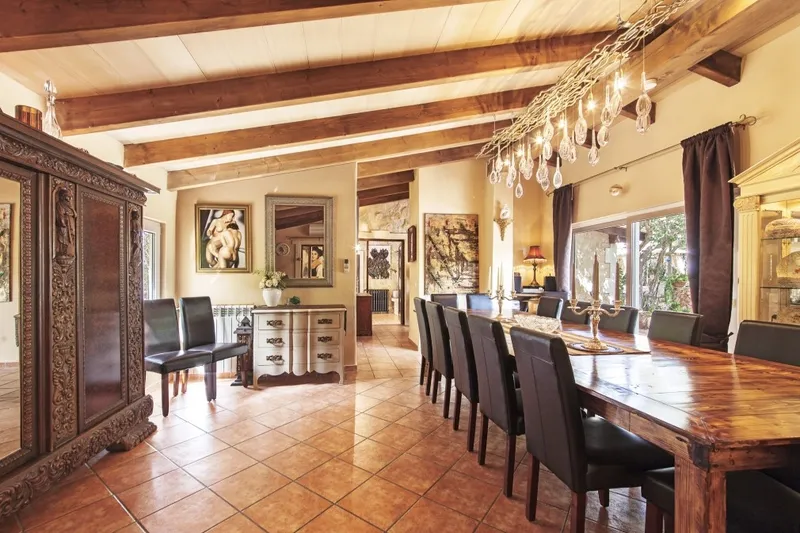 Finca property with vacation rental license in Llucmajor — photo 5