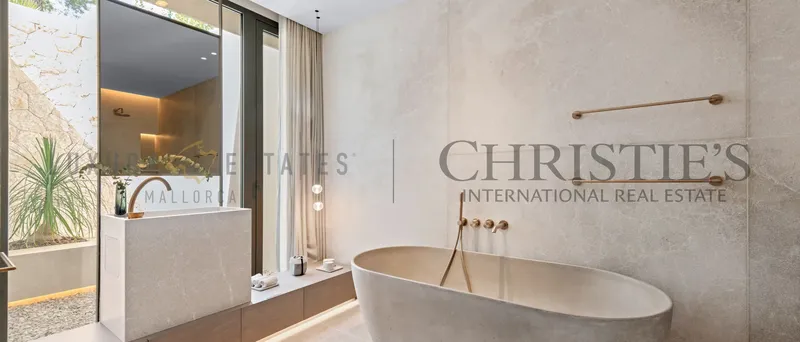 New build luxury villa in Costa d'en Blanes in the southwest of Mallorca with panoramic sea views — photo 12