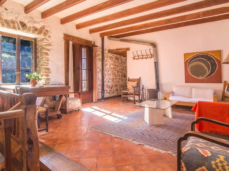 19th-century Mallorcan estate in need of renovation with sea views — photo 6
