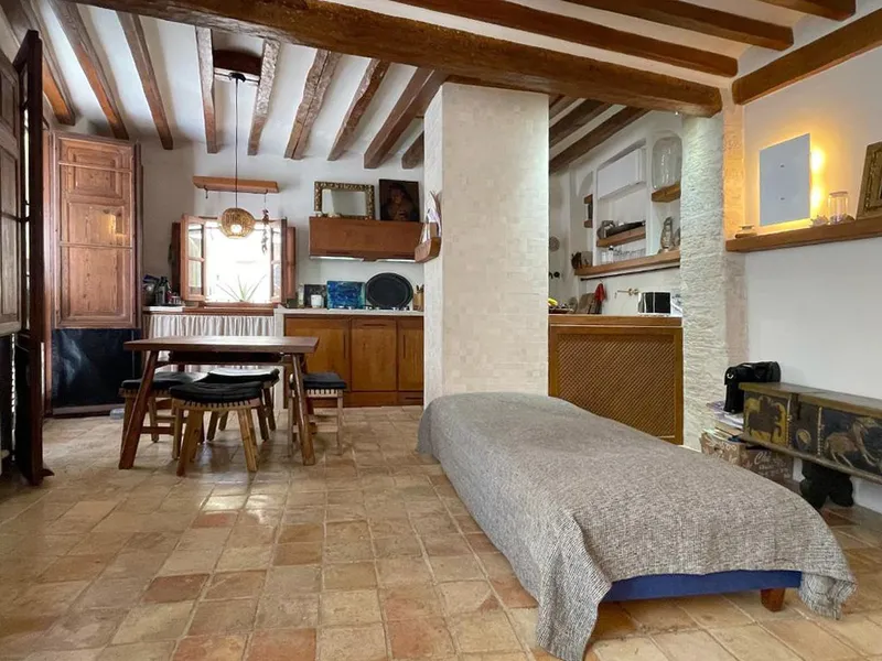Impeccable 2-bedroom, 2-bathroom apartment in the Cathedral area, Palma — photo 4
