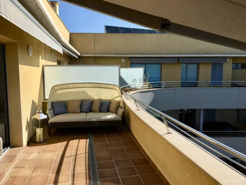 Penthouse apartment with sea views near the promenade — photo 3