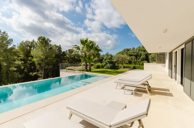 Amazing 6-bedroom contemporary luxury villa with 2 pools — photo 10