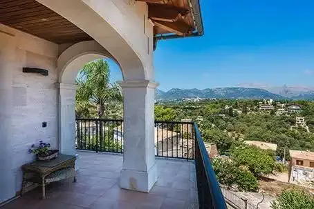 At Inmovyp we have the opportunity to offer you this luxurious and beautiful three-story house WITH ELEVATOR in the town of BURGER. — photo 3
