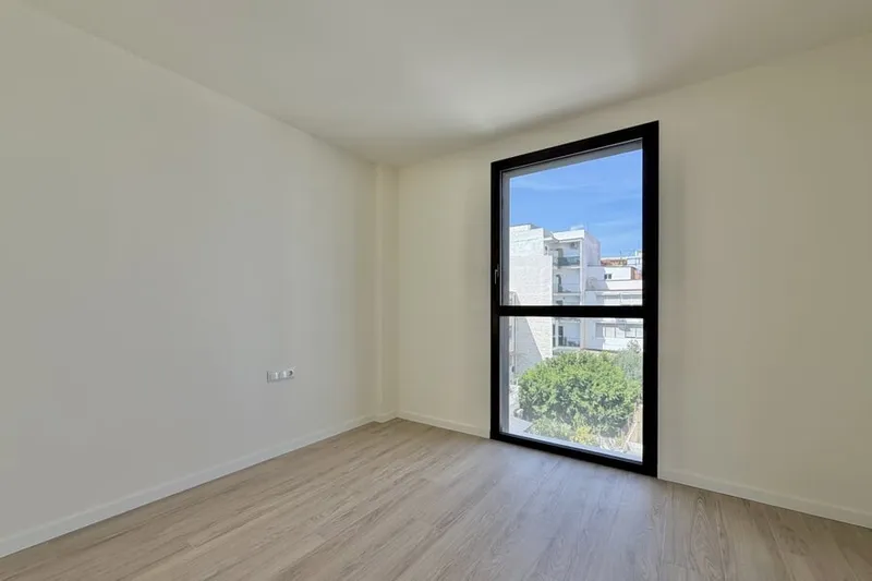 Unfurnished new build apartment with parking in Palma — photo 12