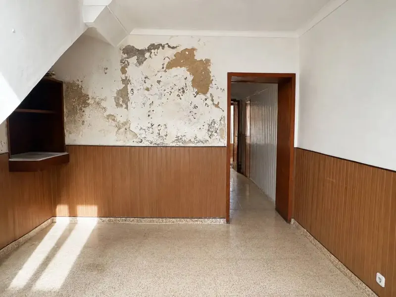 Village house with large garden and multiple possibilities — photo 8