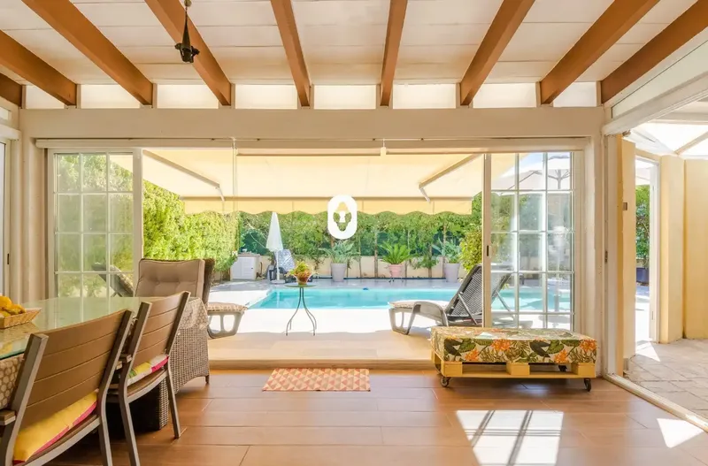 Exclusive semi-detached chalet in Playas de Muro with lake views — photo 7
