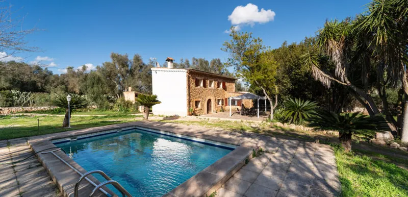 Country house in Sineu with pool and 5,400 m² of land — photo 11