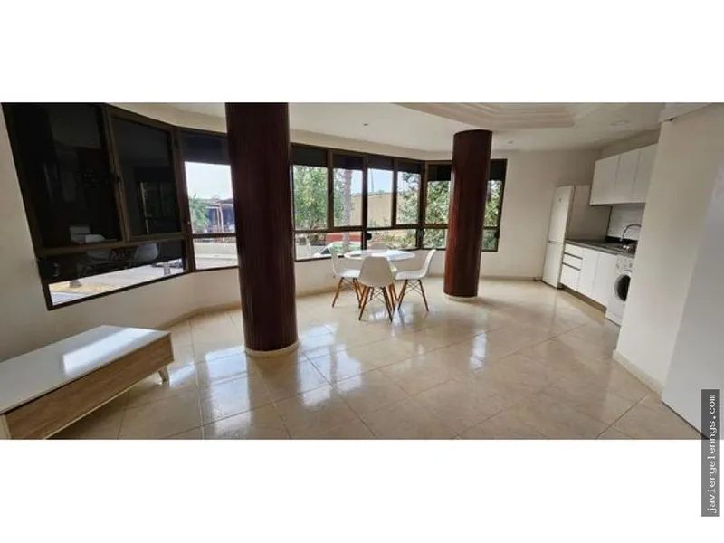 Flat for rent on Calle de Don Joan d'Àustria — photo 3
