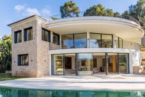 Santa Ponsa, modern villa with bright architecture, Mediterranean lifestyle and privacy — photo 12