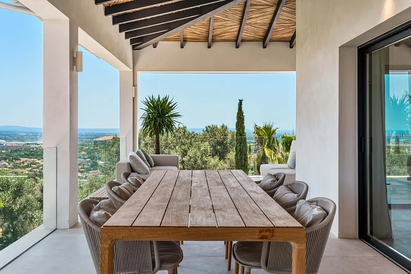 Modern Luxury Retreat with Panoramic Views Over the Bay of Palma and the Tramuntana Mountains — photo 6
