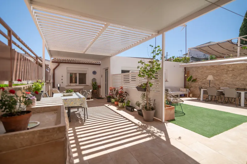 Exclusive, rare property for sale in Pueblo Español – two separate residential units in Palma — photo 1