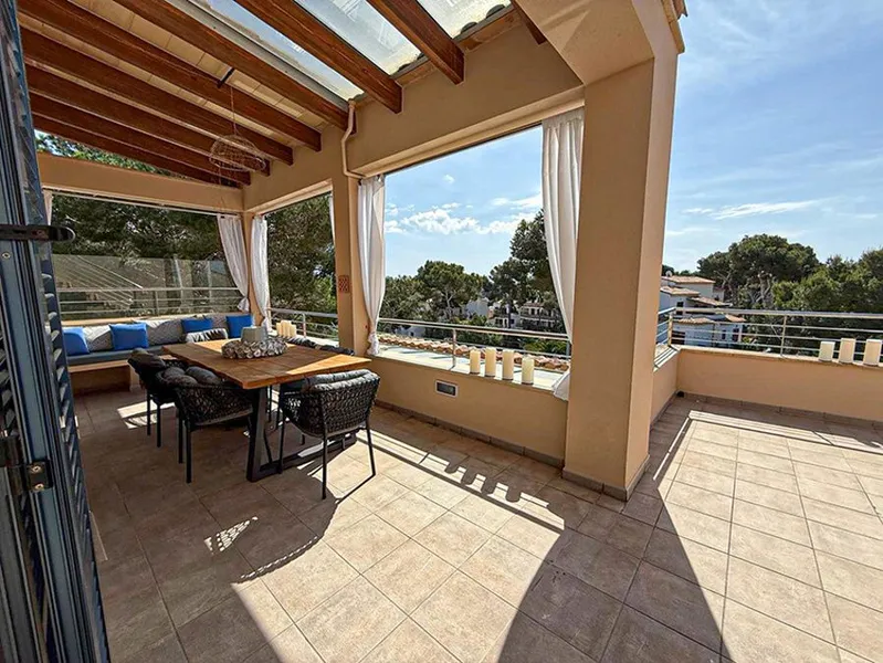 Modern and sunny penthouse with pool and parking space just minutes from Cala Santanyi — photo 8