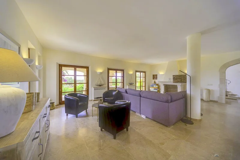 Magnificent property with large guest house on a hillside with fantastic views — photo 5