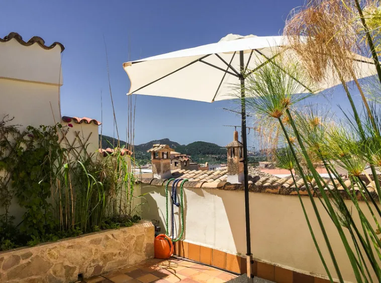 Ref. 2387T – Andratx – Townhouse with patio and roof terrace — photo 3