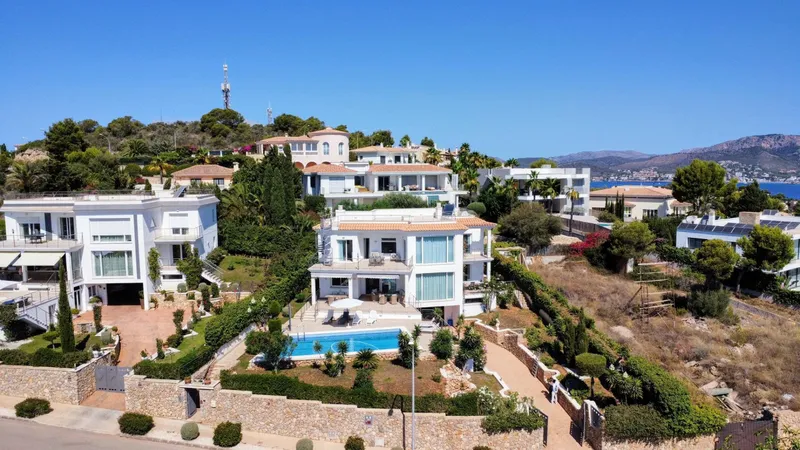 New build villa in popular residential area of Nova Santa Ponsa — photo 9