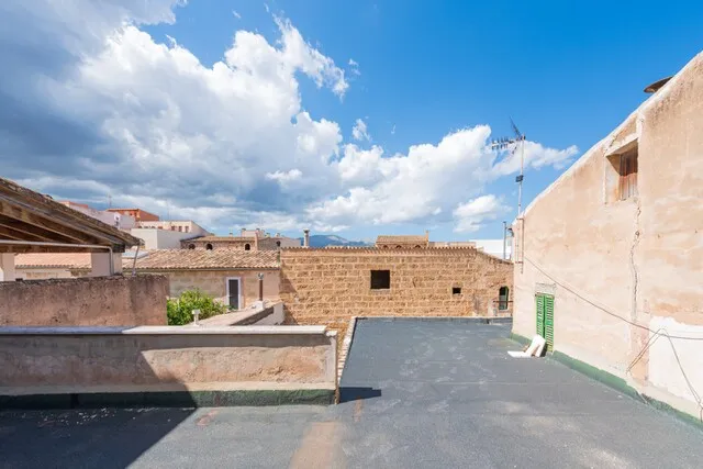 Charming town house with guest house for sale in Sa Pobla, Mallorca — photo 12