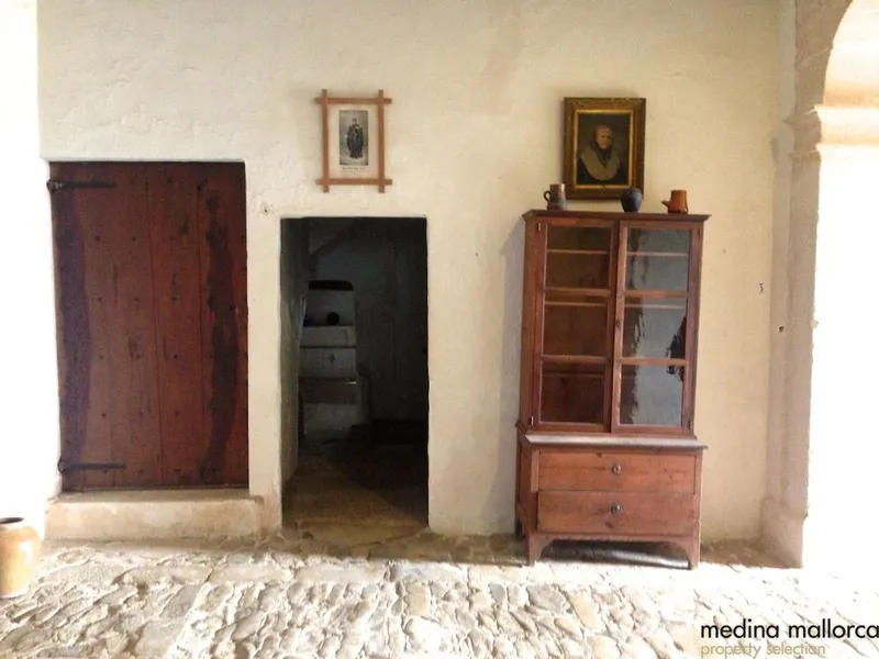 Rustic finca in Llucmajor — photo 5