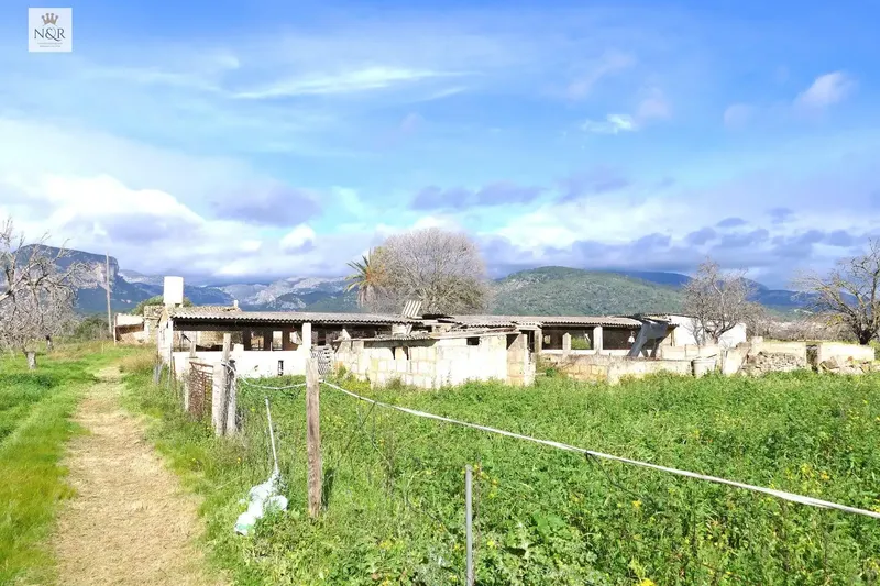 IKV00471-1. Rustic estate of 22,950 m2 with various buildings totaling 937 m2 built. — photo 11