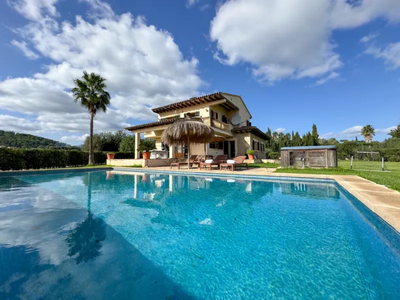 Exclusive Villa with Impressive Panoramic Views — photo 1