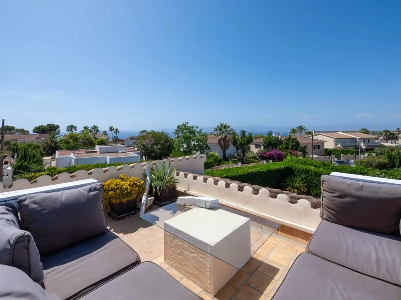130m² bungalow with 4 rooms, sea view and pool for sale — photo 7