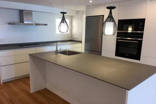 Playa de Palma: first-line apartment with sea views in Playa de Palma — photo 3