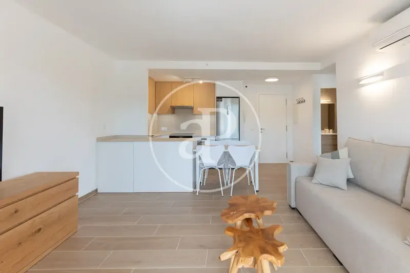 Charming renovated ground floor flat for rent in Cala Bona — photo 5