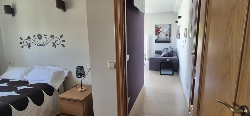 Private seller offers a very bright apartment of about 48 m² with southwest orientation in Son Ferrer. It is a first floor without elevator. — photo 7