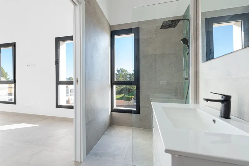 Son Serra de Marina modern style house for sale with roof terrace and easily maintained gardens — photo 7