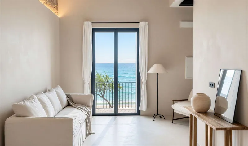Waterfront location, historic charm, and high-quality design — photo 4