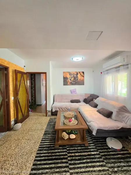 Charming ground floor semi-detached house with terrace, sea views and large outdoor areas in Cala Pi — photo 4